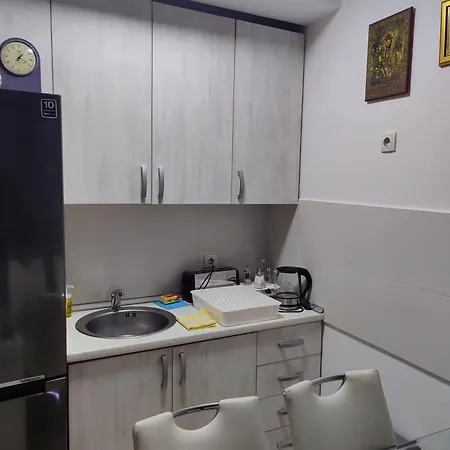 Lejla * Újvidék